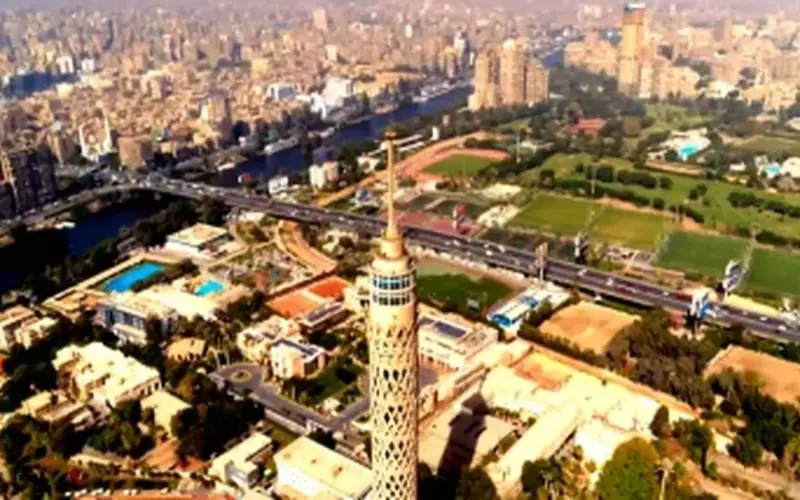 طقس الجمعة.. أجواء حارة ورياح نشطة وشبورة على الطرق صباحًا